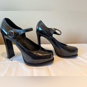 Louis Vuitton Runway Mary Jane Heels – FW 2011 Collection